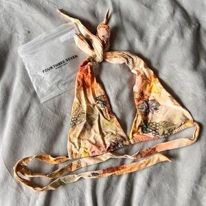 437 European Floral Tie-Back Triangle Bikini Top - Peach Multi